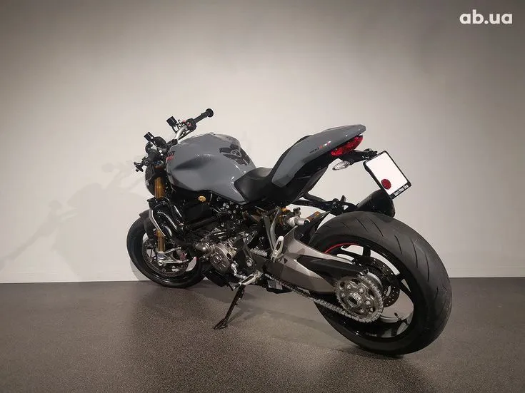 Ducati Monster Image 7